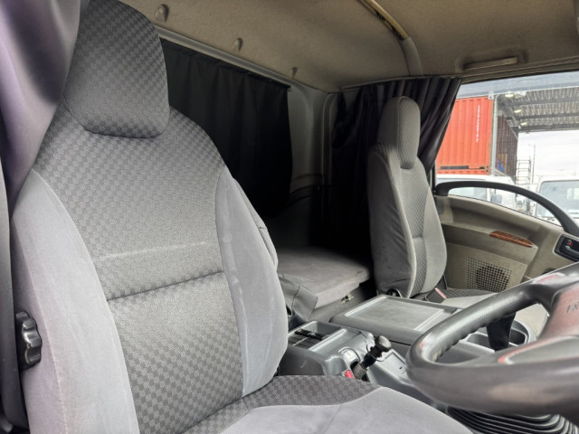 いすゞ フォワード 増トン 平ボディ（クレーン付） PDG-FTR34T2(99633) 33枚目