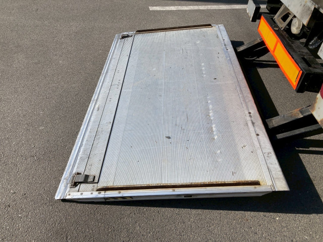 日野 レンジャー 中型 バン ADG-FD7JLWA(99639) 19枚目