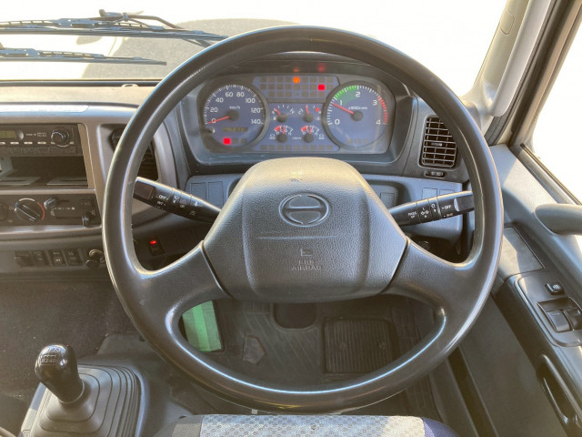 日野 レンジャー 中型 バン ADG-FD7JLWA(99639) 37枚目