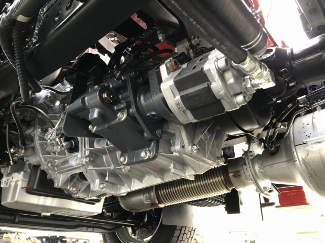 三菱ふそう キャンター 小型 平ボディ（クレーン付） 2PG-FEB90(99646) 35枚目