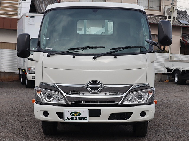 日野 デュトロ 小型 平ボディ 2RG-XZC655M(99650) 3枚目