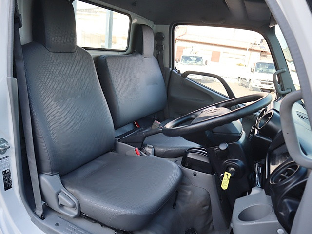 日野 デュトロ 小型 平ボディ 2RG-XZC655M(99650) 29枚目