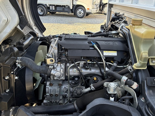 三菱ふそう キャンター 小型 平ボディ 2RG-FBA20(99651) 21枚目