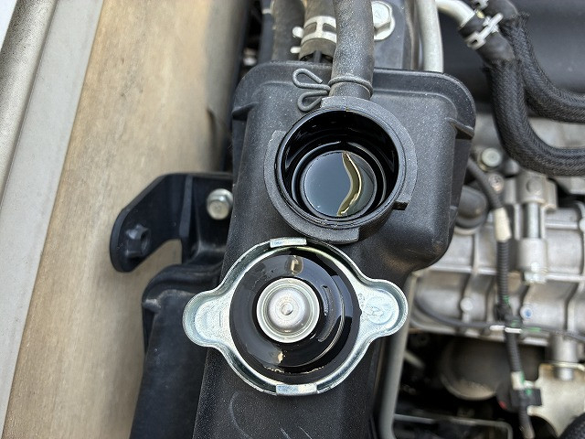 三菱ふそう キャンター 小型 平ボディ 2RG-FBA20(99651) 25枚目