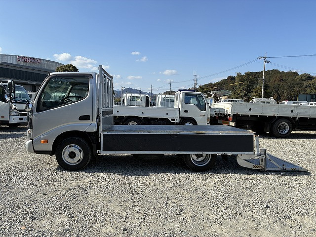 トヨタ ダイナ 小型 平ボディ 2RG-XZU605(99655) 11枚目