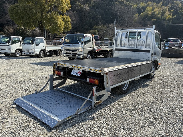 トヨタ ダイナ 小型 平ボディ 2RG-XZU605(99655) 15枚目