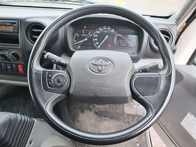 トヨタ ダイナ 小型 平ボディ 2RG-XZU712(99656) 4枚目
