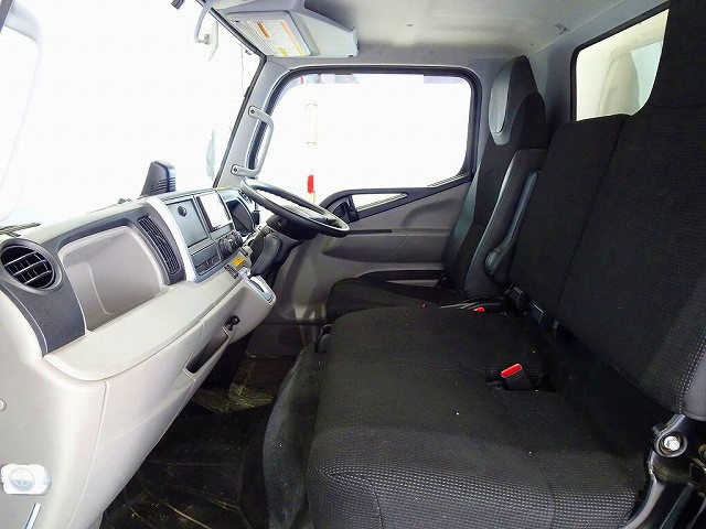 三菱ふそう キャンター 小型 バン 2RG-FDA20(99657) 8枚目