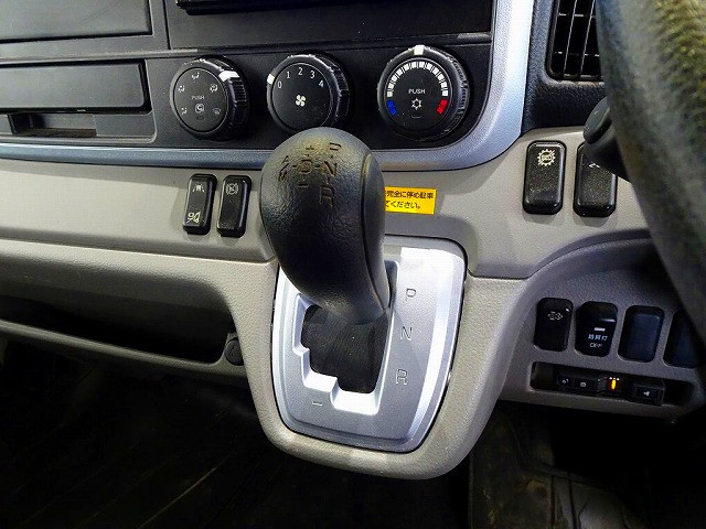 三菱ふそう キャンター 小型 バン 2RG-FDA20(99657) 16枚目