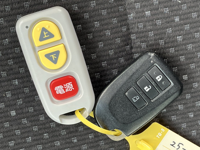 トヨタ 小型 DBA-NSP141(99663) 25枚目