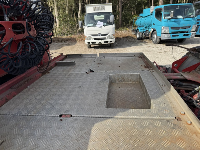 UDトラックス（日産） クオン 大型 トラクタ QKG-GK6XAB(99666) 12枚目