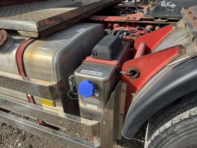 UDトラックス（日産） クオン 大型 トラクタ QKG-GK6XAB(99666) 20枚目