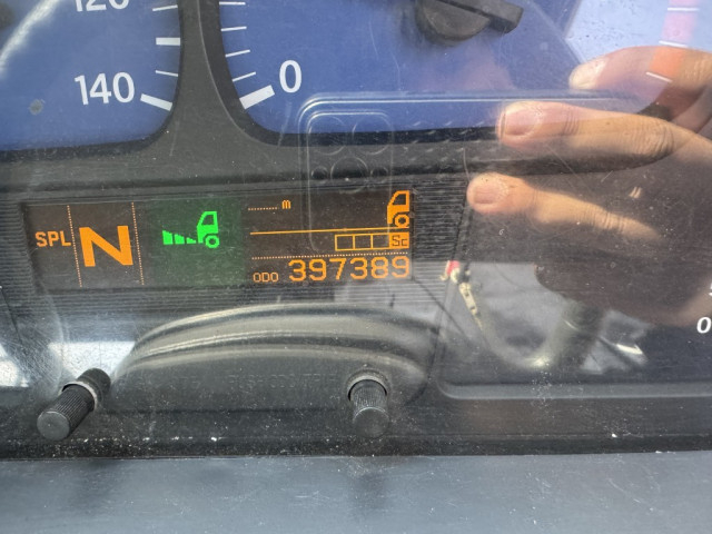 UDトラックス（日産） クオン 大型 トラクタ QKG-GK6XAB(99666) 22枚目