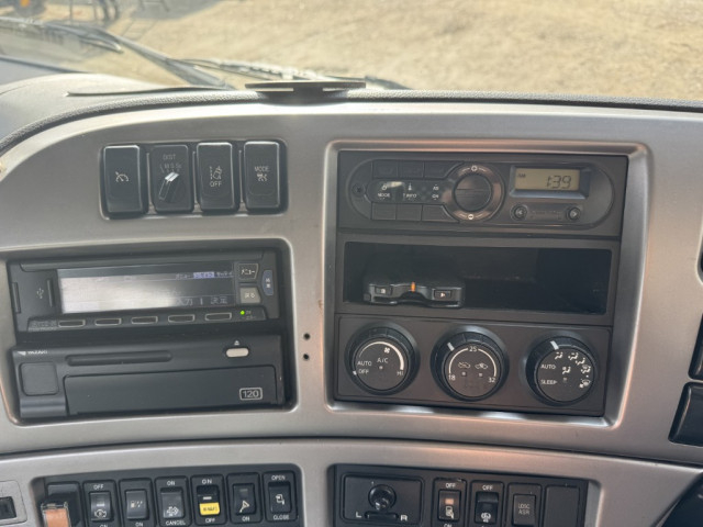 UDトラックス（日産） クオン 大型 トラクタ QKG-GK6XAB(99666) 23枚目