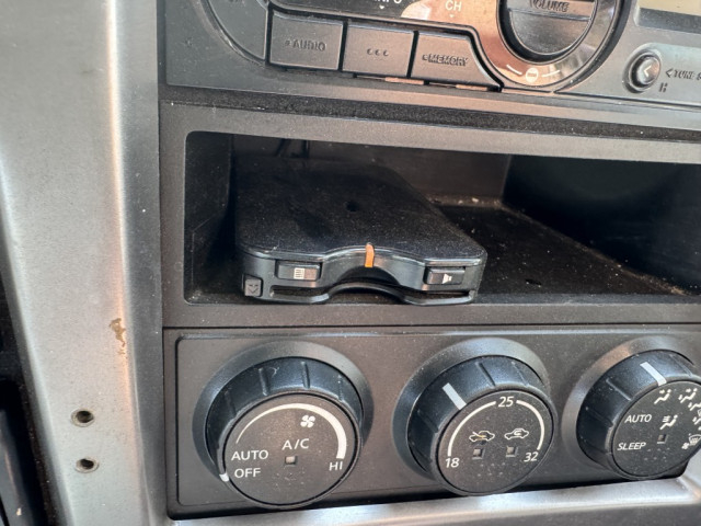 UDトラックス（日産） クオン 大型 トラクタ QKG-GK6XAB(99666) 26枚目