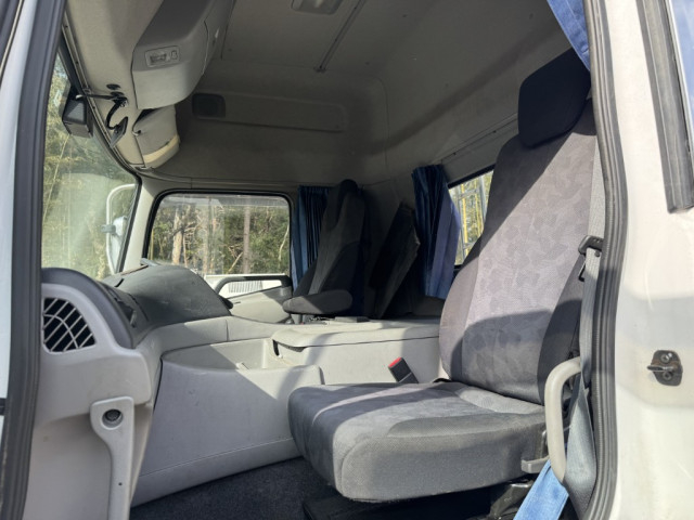 UDトラックス（日産） クオン 大型 トラクタ QKG-GK6XAB(99666) 31枚目