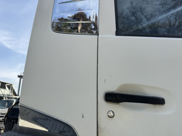 UDトラックス（日産） クオン 大型 トラクタ QKG-GK6XAB(99666) 40枚目