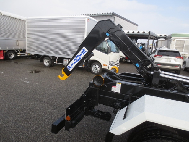 三菱ふそう ファイター 中型 コンテナ専用車 2KG-FK72F(99723) 11枚目