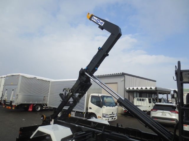 三菱ふそう ファイター 中型 コンテナ専用車 2KG-FK72F(99723) 12枚目