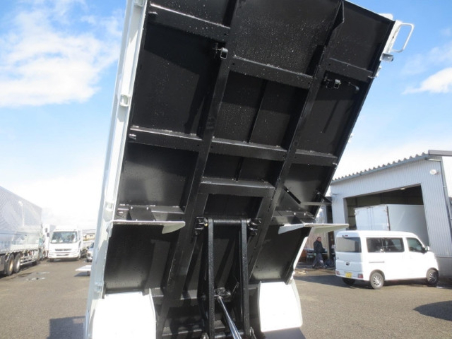 三菱ふそう キャンター 小型 土砂ダンプ 2RG-FBA60(99727) 12枚目