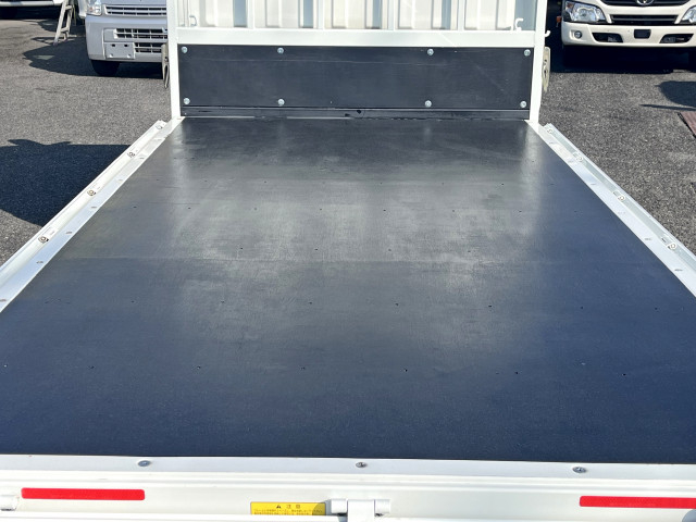 三菱ふそう キャンター 小型 平ボディ 2RG-FBAV(99730) 9枚目