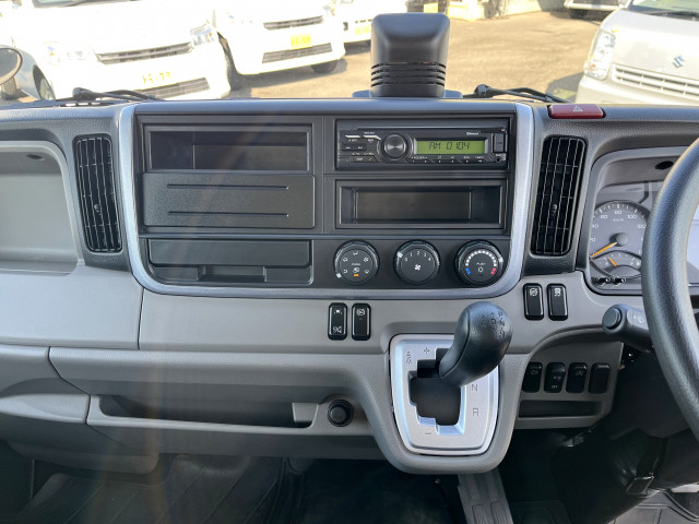 三菱ふそう キャンター 小型 平ボディ 2RG-FBAV(99730) 18枚目