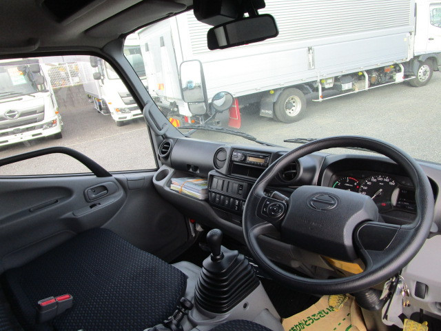 日野 デュトロ 小型 バン 2KG-XZU655M(99731) 10枚目