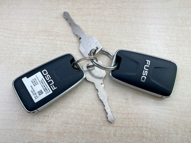 三菱ふそう キャンター 小型 平ボディ 2RG-FBAV(99730) 28枚目