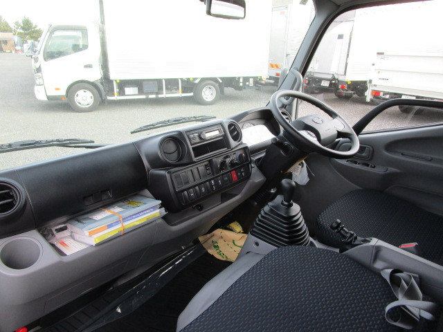 日野 デュトロ 小型 バン 2KG-XZU655M(99731) 22枚目