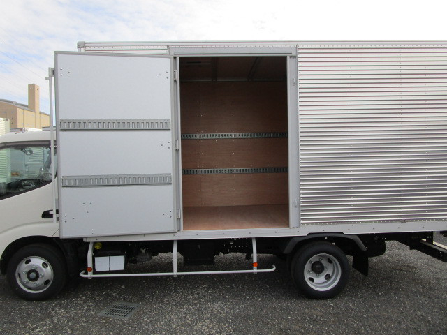 日野 デュトロ 小型 バン 2KG-XZU655M(99731) 35枚目