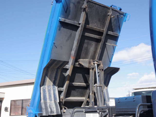 三菱ふそう ファイター 中型 土砂ダンプ 2PG-FK72N(99733) 11枚目