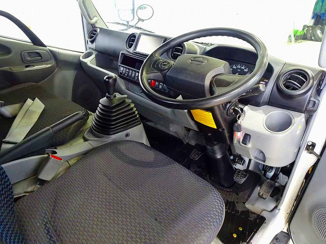 日野 デュトロ 小型 平ボディ 2KG-XZU685M(99735) 5枚目