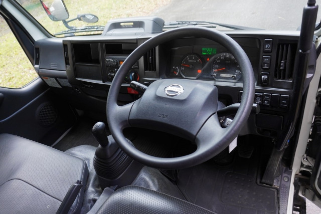 Nissan atlas Small Soil dump 2RG-AKR88AD(99738) 3枚目