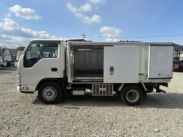 マツダ タイタン 小型 冷蔵冷凍バン 2RG-LHR88AN(99744) 11枚目