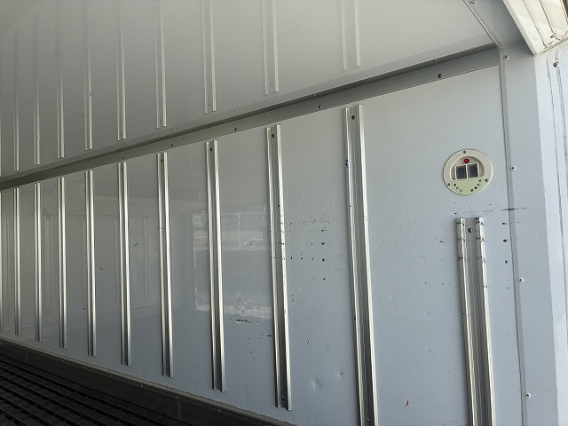 マツダ タイタン 小型 冷蔵冷凍バン 2RG-LHR88AN(99744) 35枚目