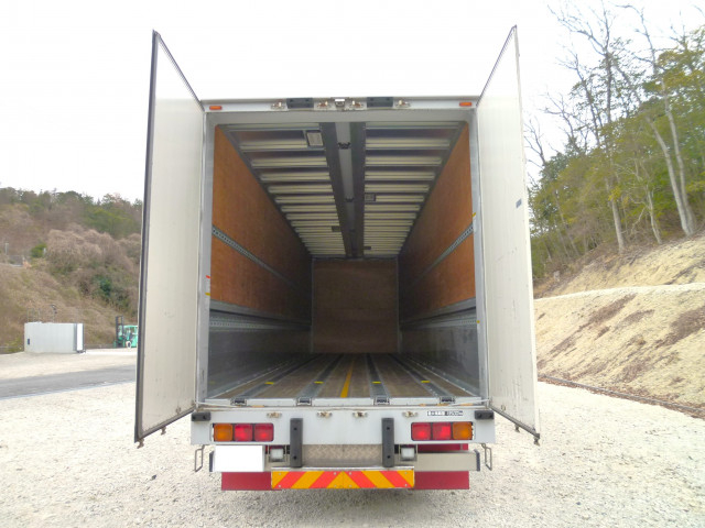 いすゞ ギガ 大型 ウィング 2PG-CYJ77C(99745) 11枚目