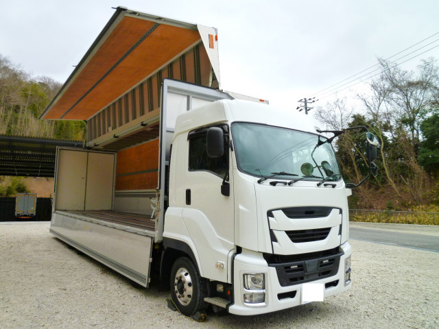 いすゞ ギガ 大型 ウィング 2PG-CYJ77C(99745) 18枚目