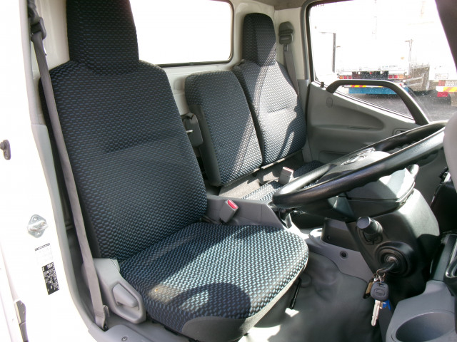 日野 デュトロ 小型 保冷バン 2RG-XZC605M(99746) 7枚目