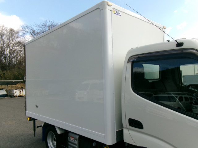 日野 デュトロ 小型 保冷バン 2RG-XZC605M(99746) 15枚目