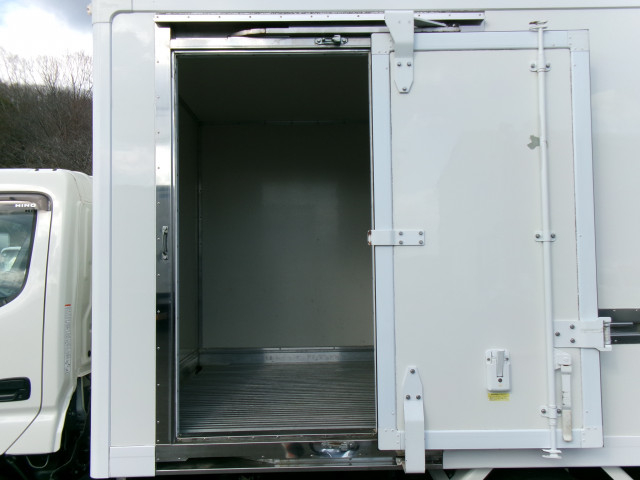 日野 デュトロ 小型 保冷バン 2RG-XZC605M(99746) 19枚目