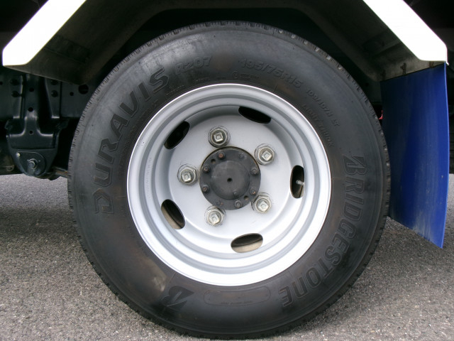 日野 デュトロ 小型 保冷バン 2RG-XZC605M(99746) 29枚目