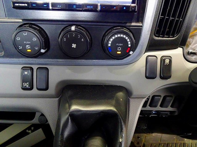 三菱ふそう キャンター 小型 平ボディ 2RG-FBA20(99747) 11枚目