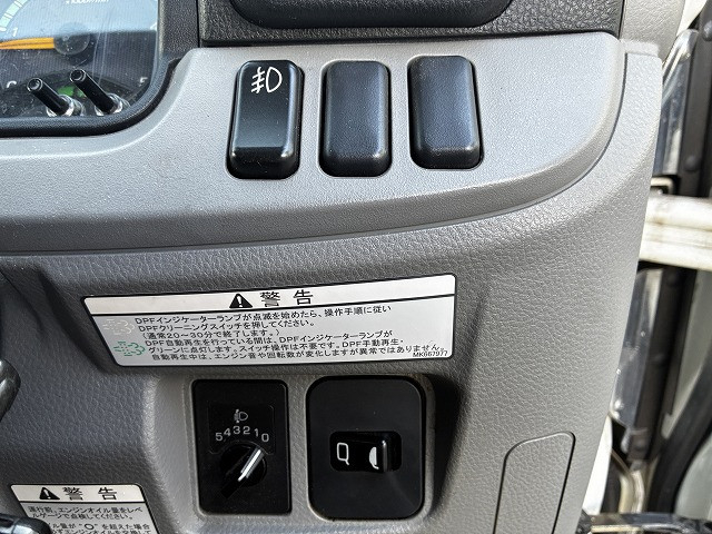 三菱ふそう キャンター 小型 平ボディ 2RG-FBA20(99748) 29枚目