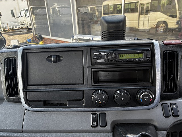 三菱ふそう キャンター 小型 平ボディ 2RG-FBA20(99748) 34枚目