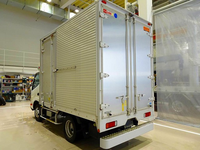 日野 デュトロ 小型 バン 2RG-XZU605M(99750) 4枚目