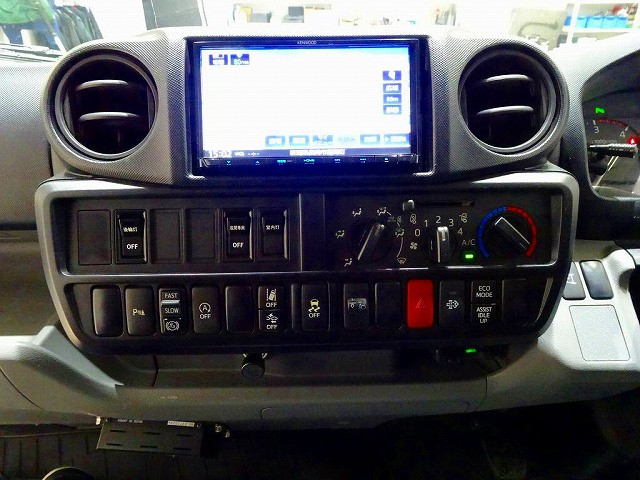 日野 デュトロ 小型 バン 2RG-XZU605M(99750) 10枚目