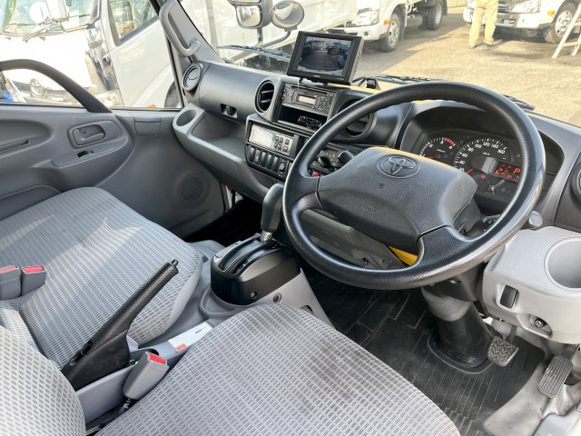 トヨタ トヨエース 小型 冷蔵冷凍バン TPG-XZC605(99753) 16枚目