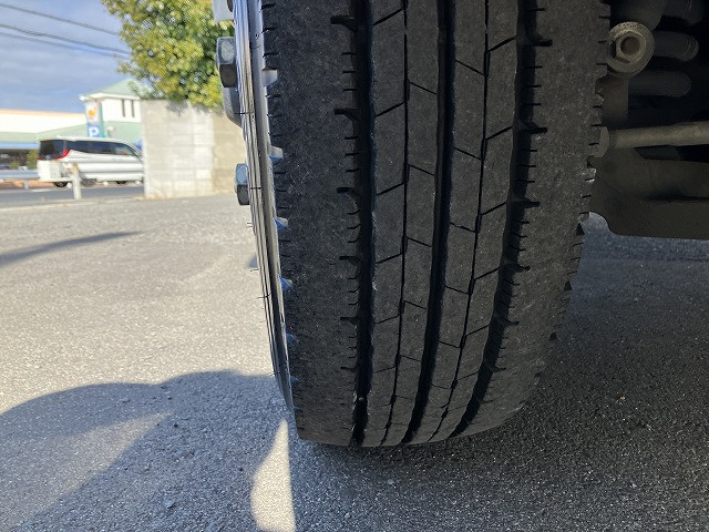 いすゞ エルフ 小型 平ボディ TRG-NNR85AR(99757) 24枚目