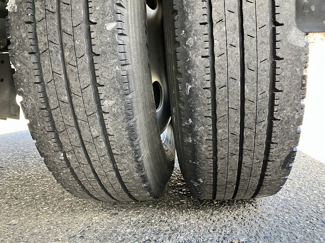 いすゞ エルフ 小型 平ボディ TRG-NNR85AR(99757) 28枚目