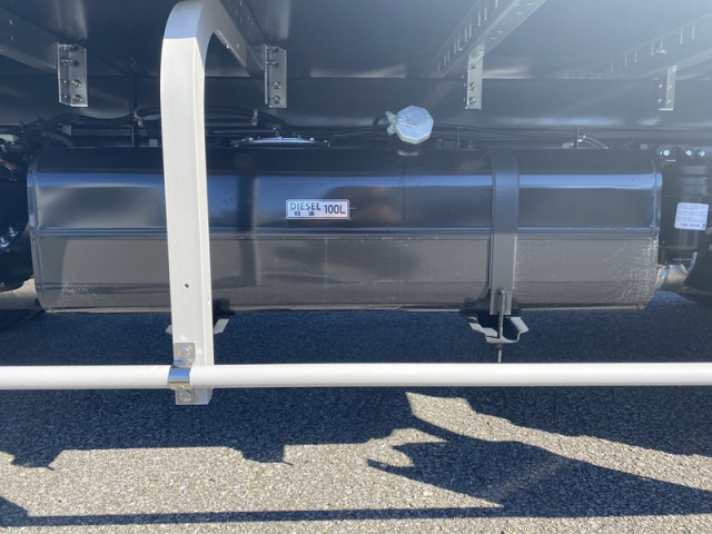 三菱ふそう キャンター 小型 バン 2PG-FEB80(99760) 11枚目
